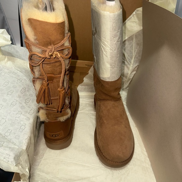 New UGG Kristabelle Tall boots - Corset lace up size 8
Chestnut - Picture 8 of 11